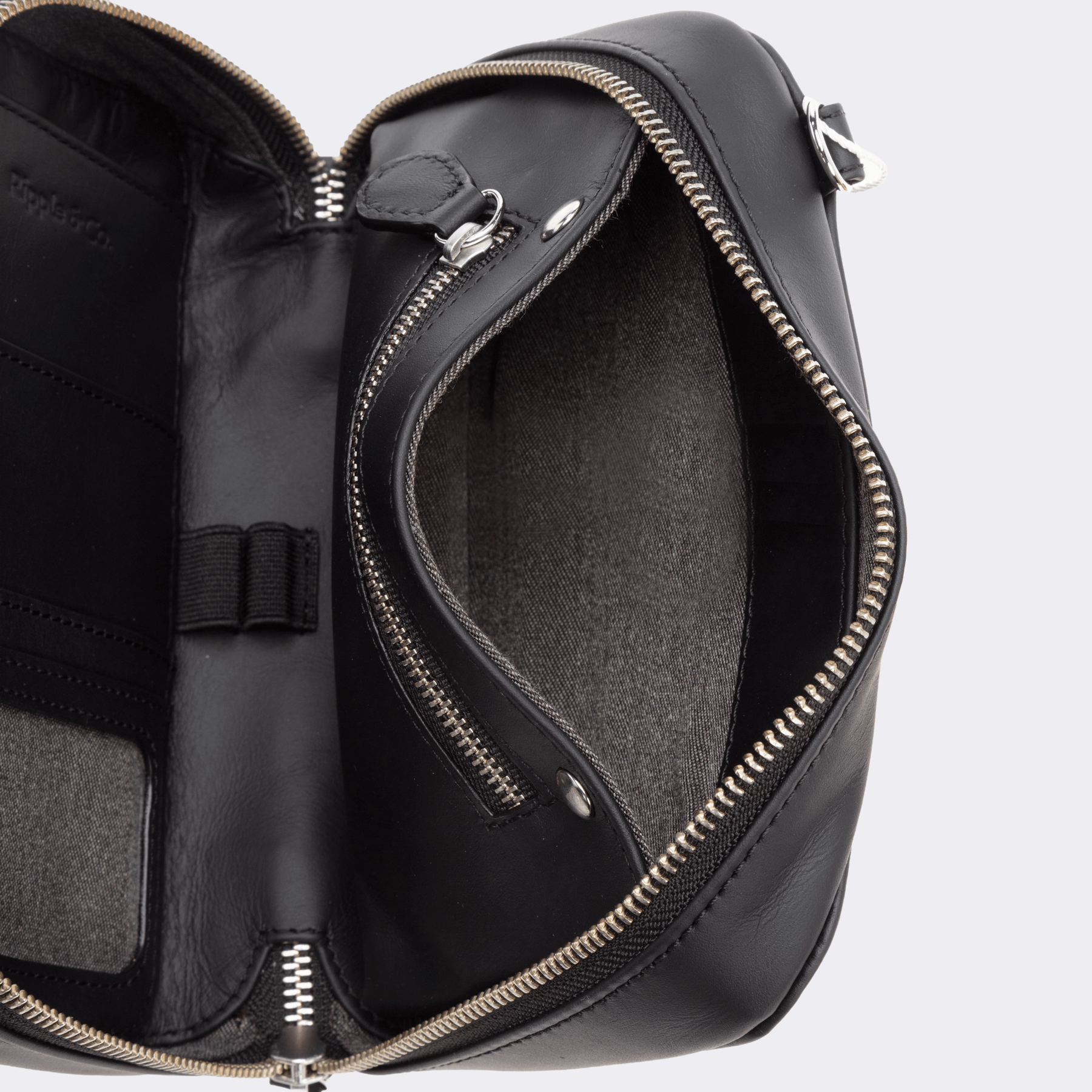 Jo Expanded - Black (Overseas Leather)